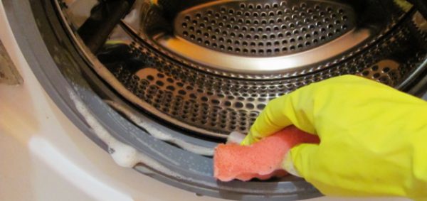 Очистка стиральной машины от пыли и известкового налета